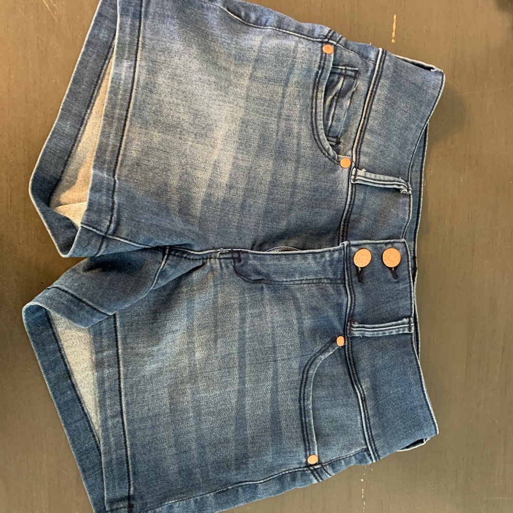 Guess Short Shorts